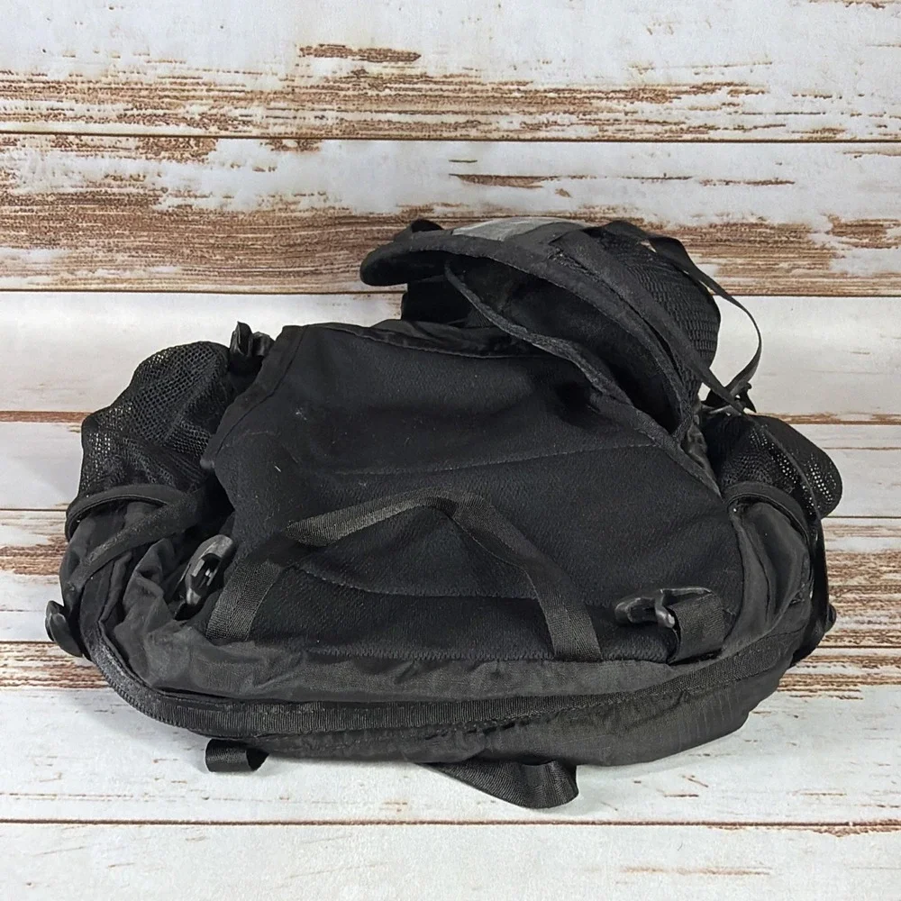 Mountainsmith 11.5L Daylight Lumbar Pack Large Hiking Waist Bag Black Used
